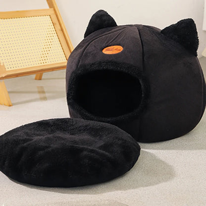 Winter Cozy Cave Pet Bed